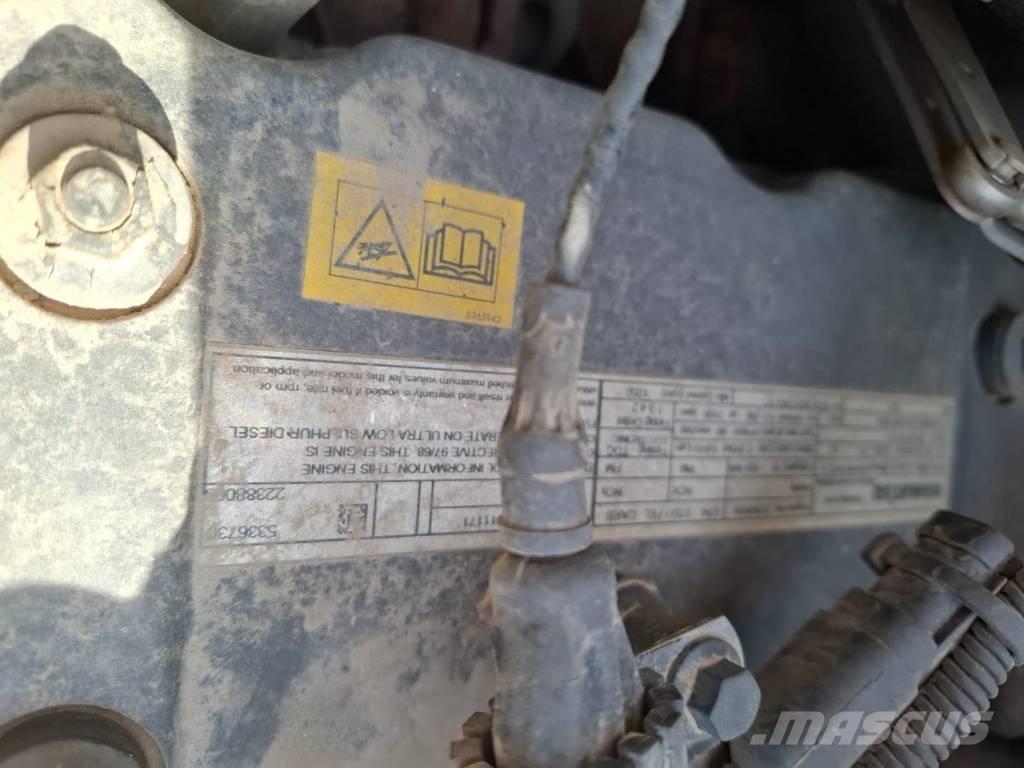 Komatsu PW 148-11 Escavadoras de rodas