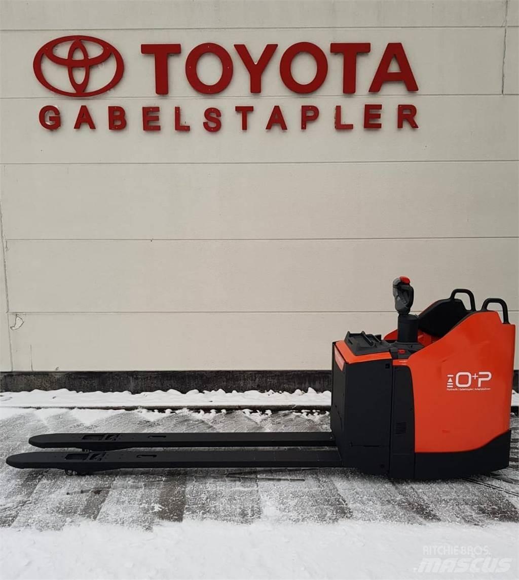 Toyota LPE 250 Porta palettes