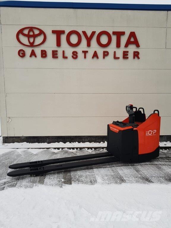 Toyota LPE 250 Empilhador para operador externo