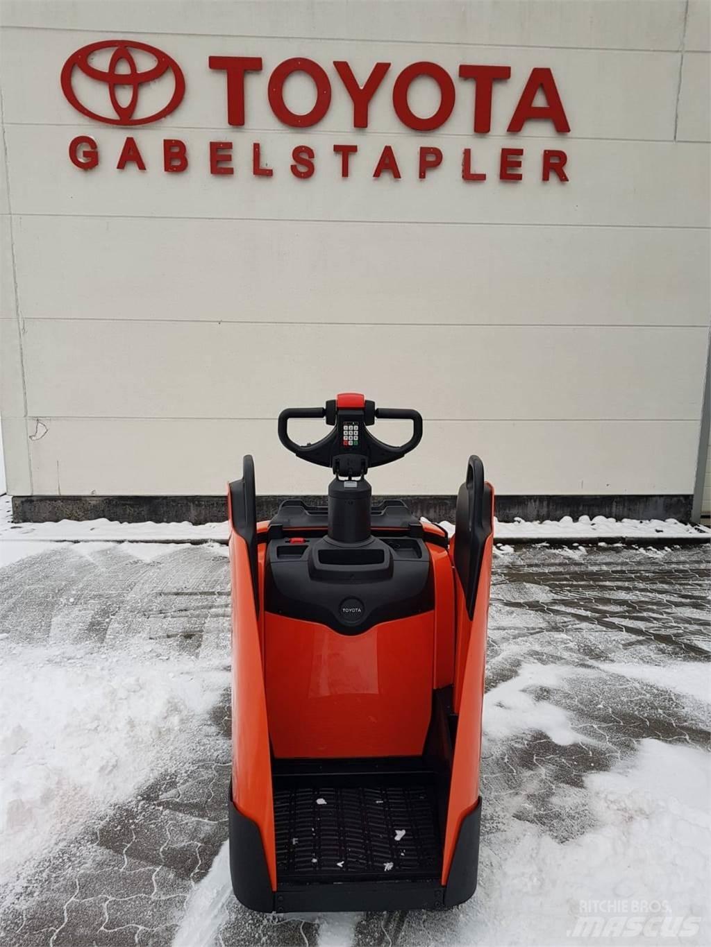 Toyota LPE 250 Porta palettes