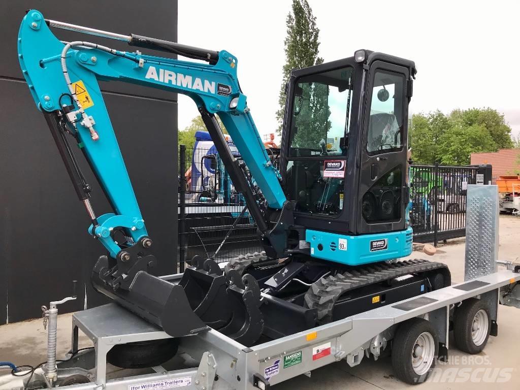 Airman AX26U-7 Miniescavadeiras