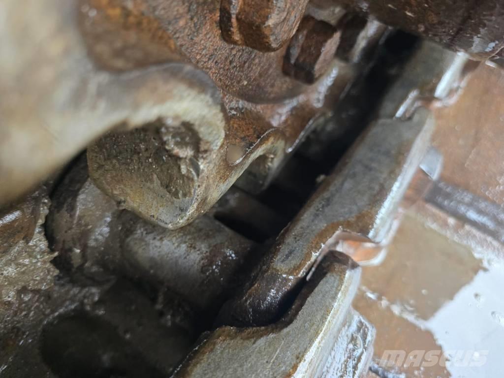 Hitachi ZX 210 Escavadeiras de esteiras