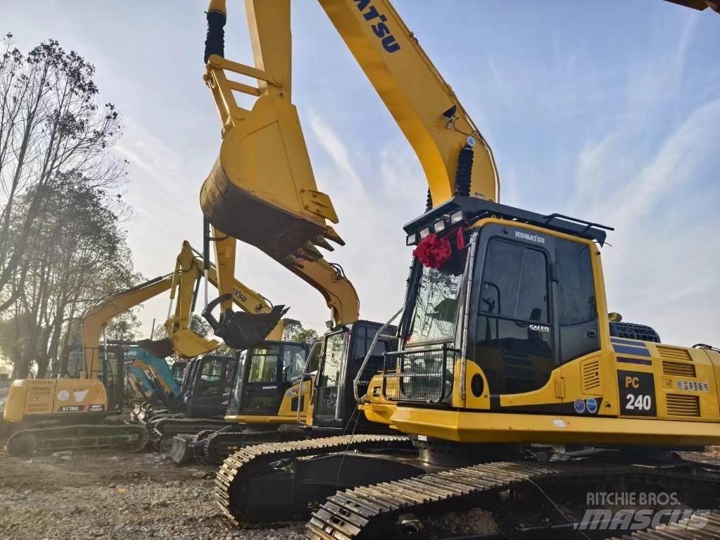 Komatsu PC240-8 Escavadoras Midi 7t - 12t