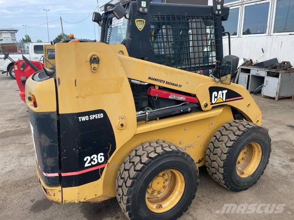 CAT 236 Minicarregadeiras