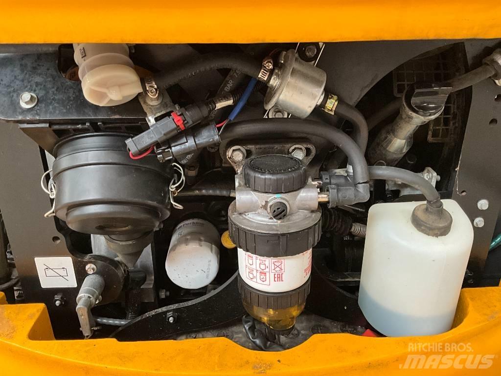 JCB 18 C-1 Miniescavadeiras