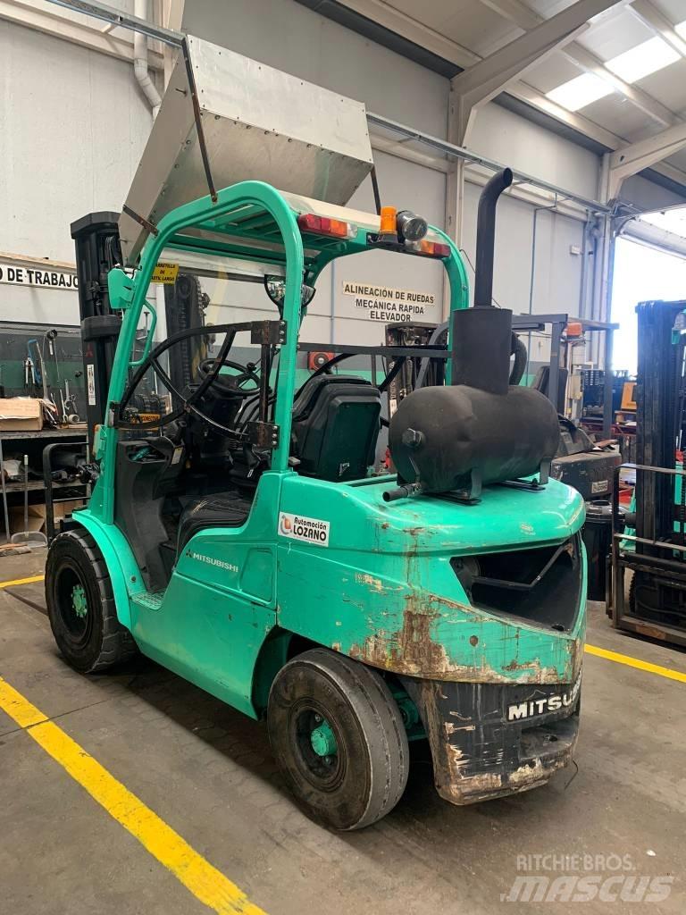 Mitsubishi FD35N Empilhadores Diesel