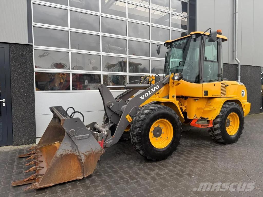 Volvo L30G Carregadeiras de rodas
