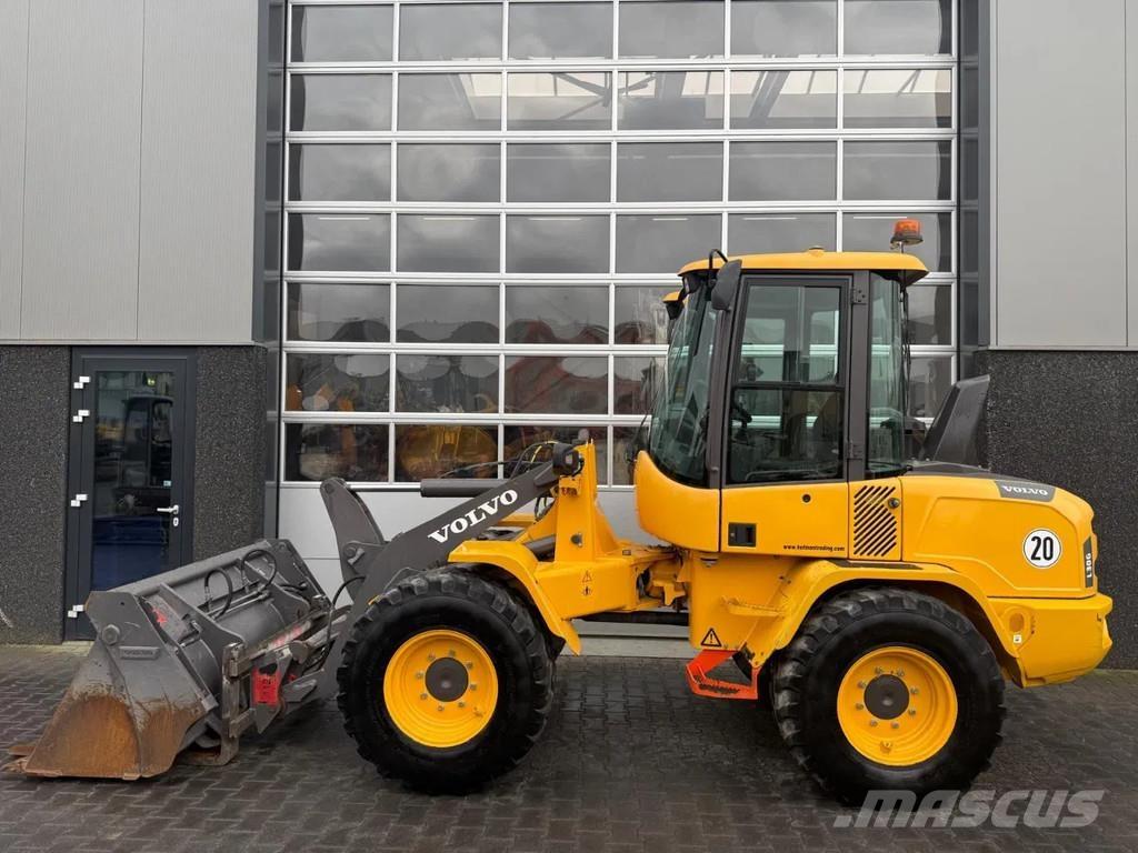 Volvo L30G Carregadeiras de rodas