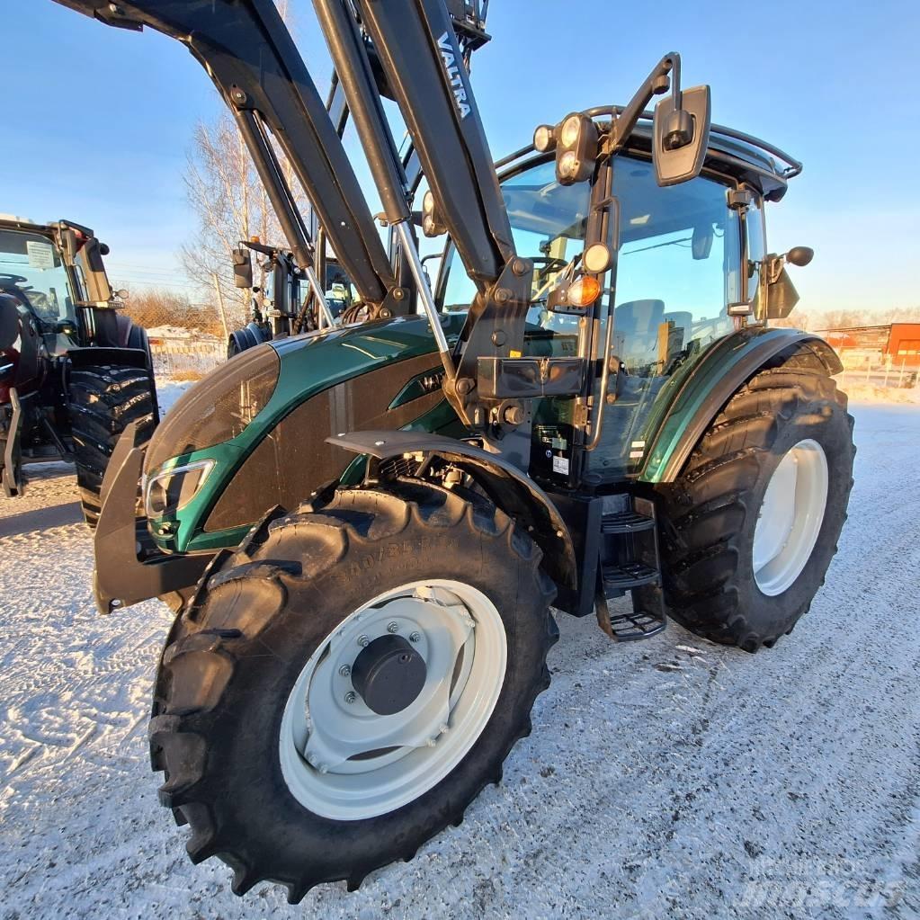 Valtra A114 MH4+L Tratores Agrícolas usados