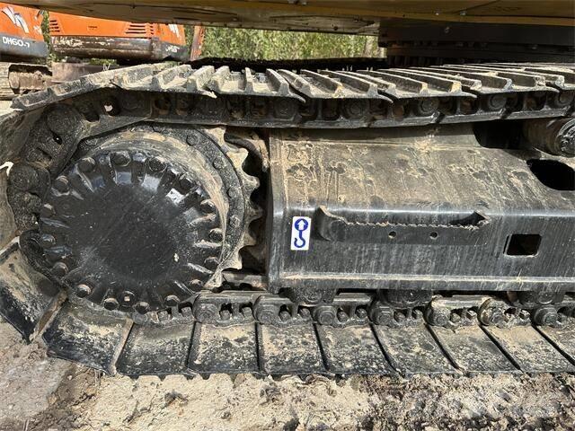 CAT 320D Escavadeiras de esteiras