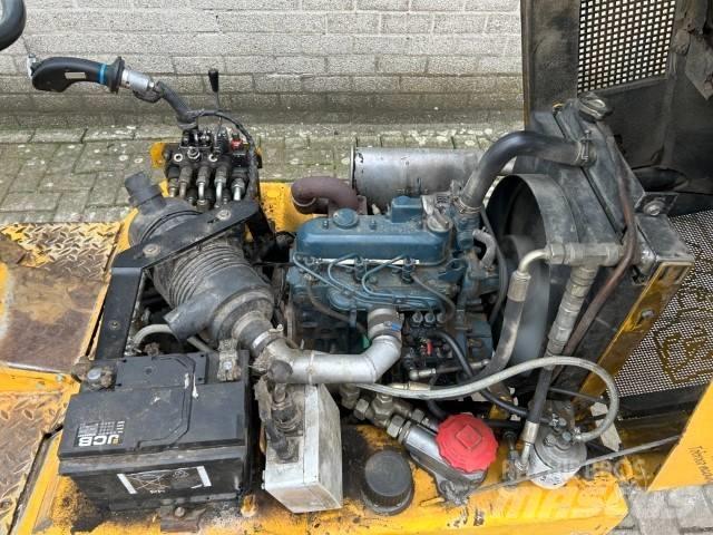 GiANT D 261S Mini carregadoras