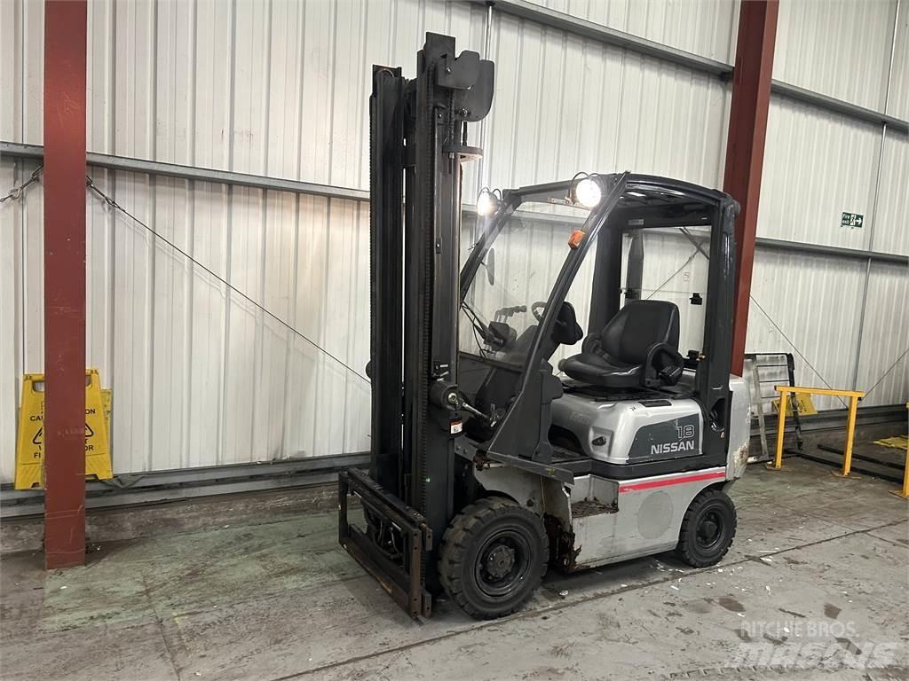 Nissan Y1D1A18Q Empilhadores Diesel