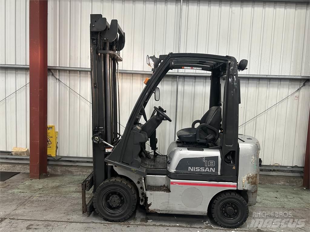 Nissan Y1D1A18Q Empilhadores Diesel