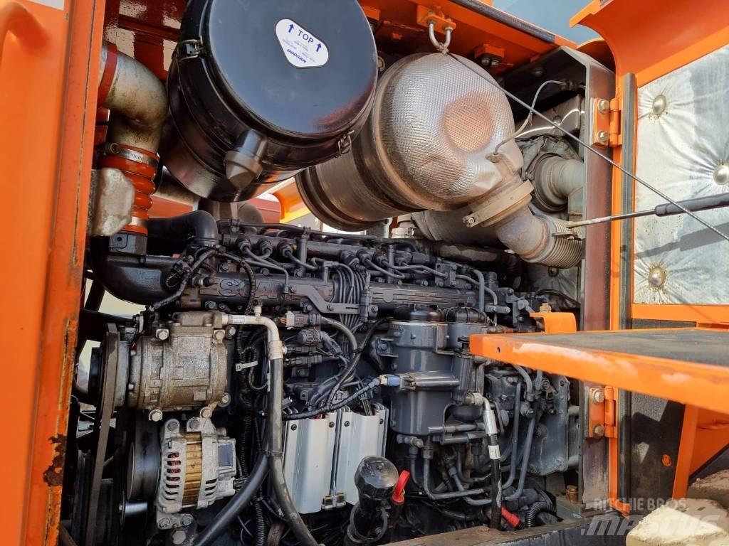 Doosan DL 300-5 Carregadeiras de rodas