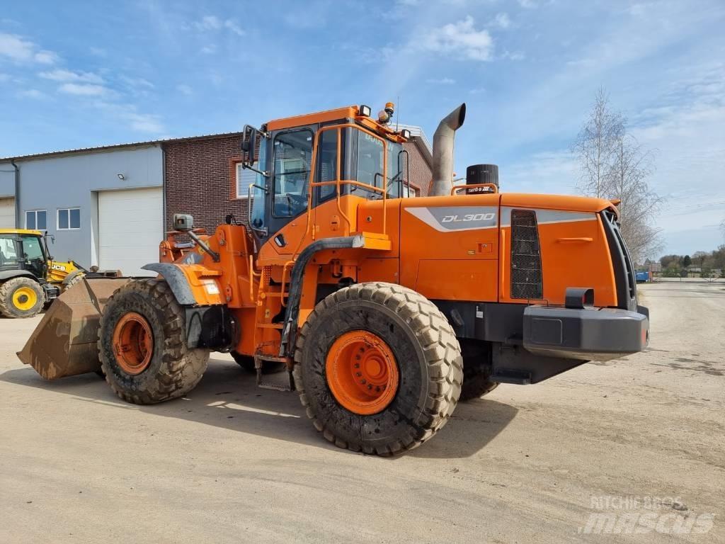 Doosan DL 300-5 Carregadeiras de rodas