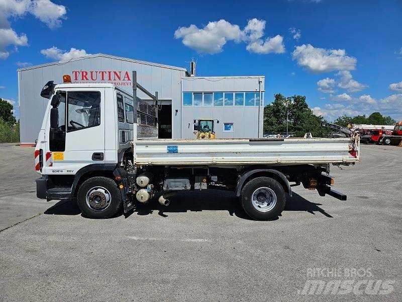 Iveco 80E 18 Camiões estrado/caixa aberta