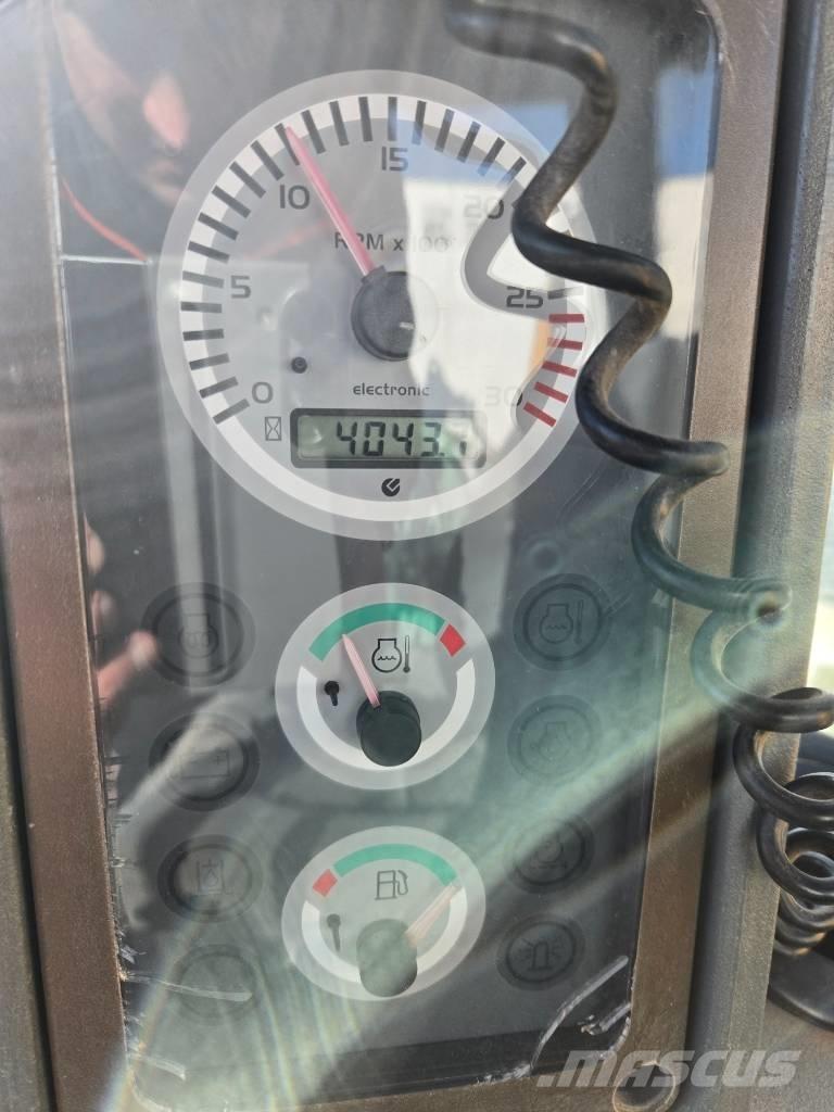 Komatsu WB 97 R-5EO Retroescavadeiras