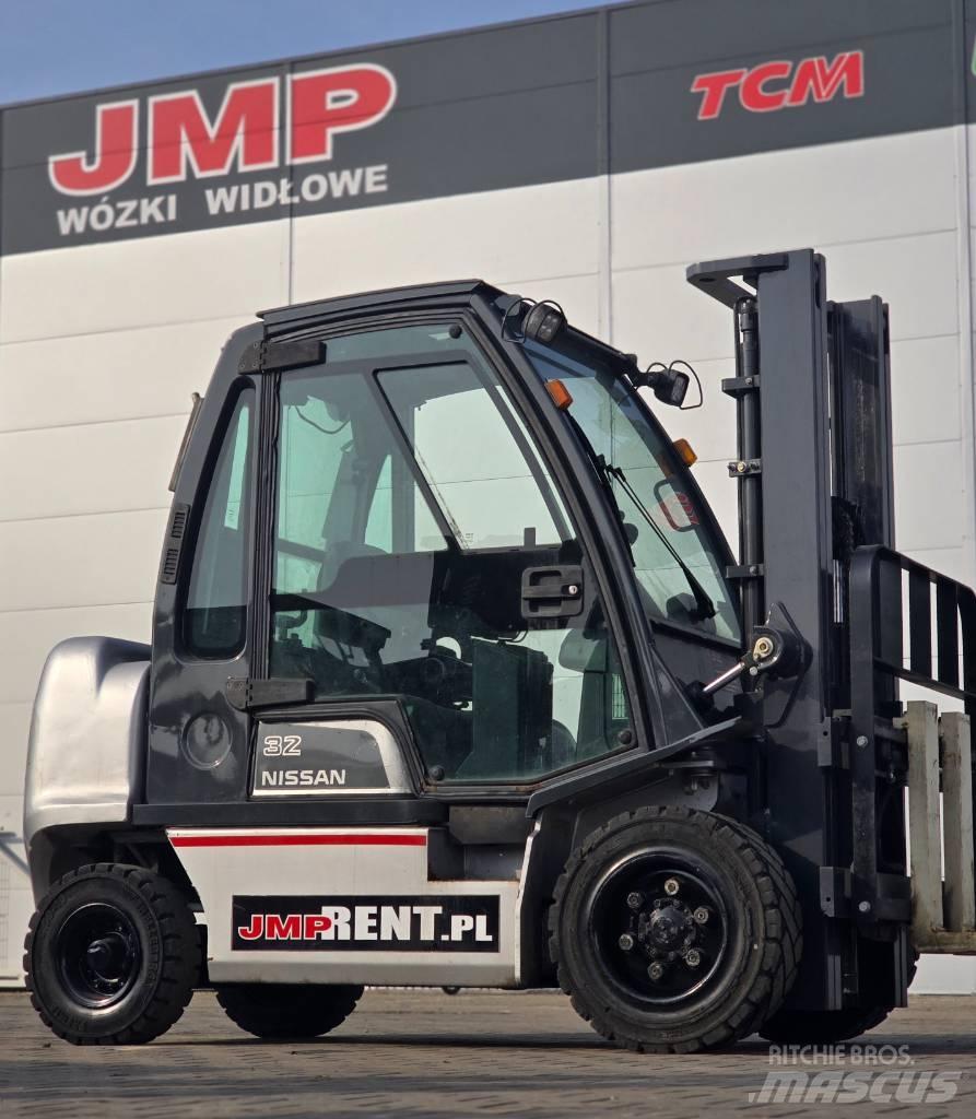 Nissan FGD02 A 32 Q Empilhadores a gás