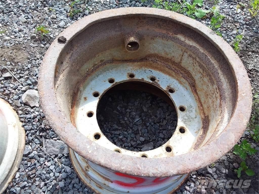 Valmet 860 20x26,5 Pneus