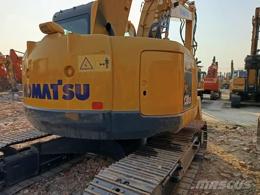 Komatsu PC138 Escavadoras Midi 7t - 12t