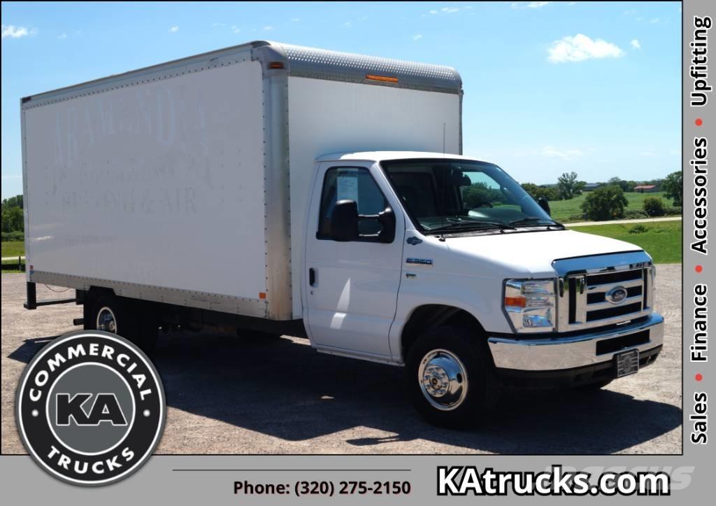 Ford E 350 SD Caminhões de caixa fechada