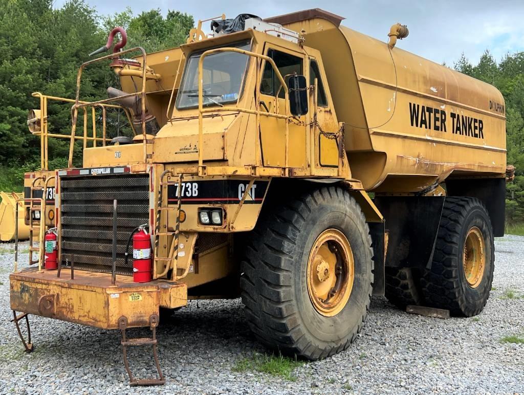 CAT 773 B Auto-tanques