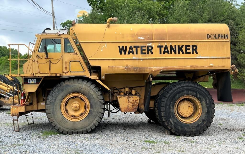 CAT 773 B Auto-tanques