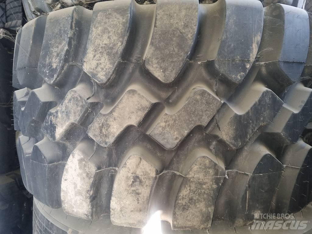 Goodyear GP-4D Pneus