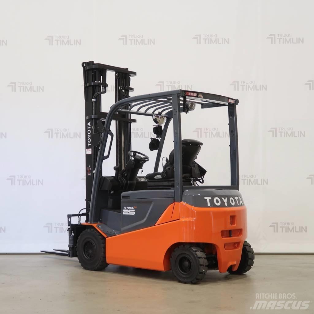 Toyota 8FBMKT25 Empilhadores eléctricos