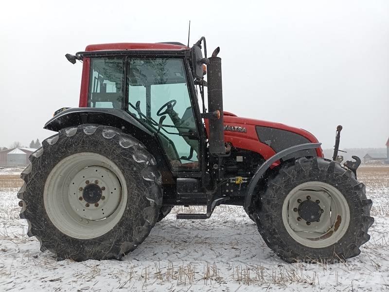 Valtra A 93 HITECH Tratores Agrícolas usados