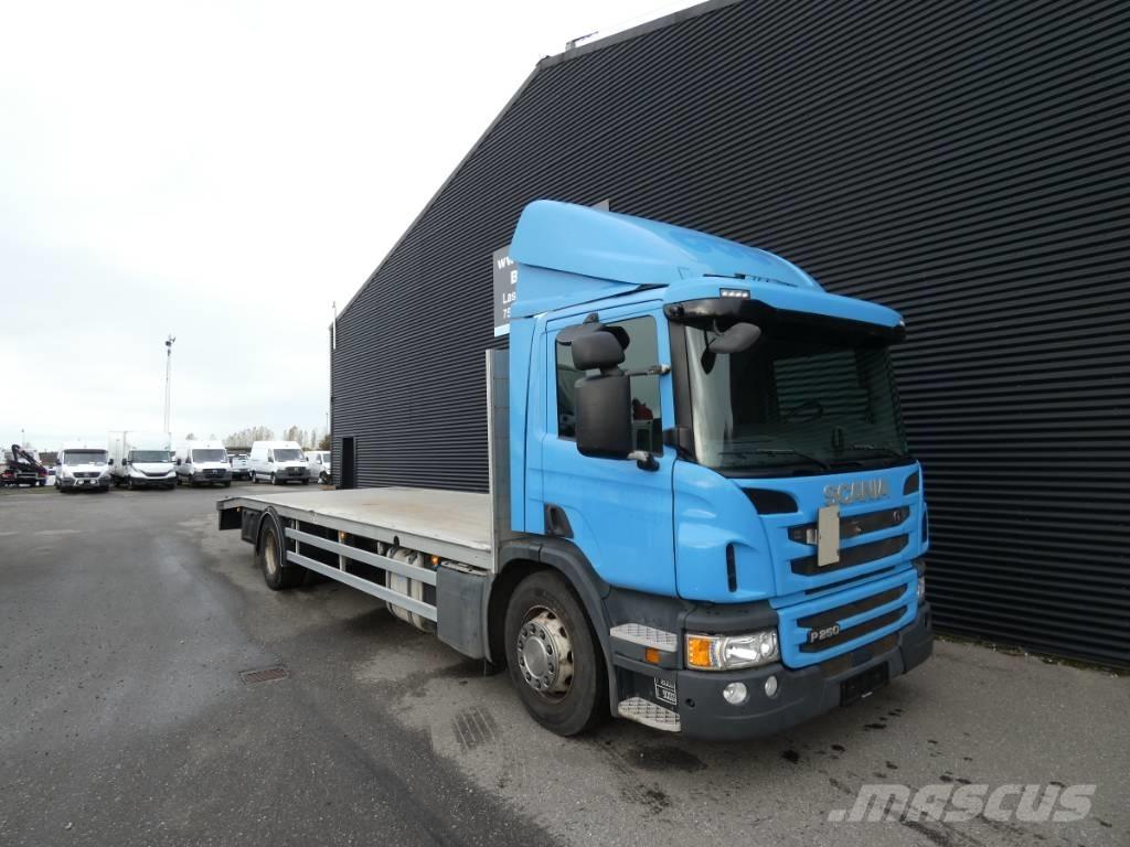 Scania P 250 Camiões estrado/caixa aberta