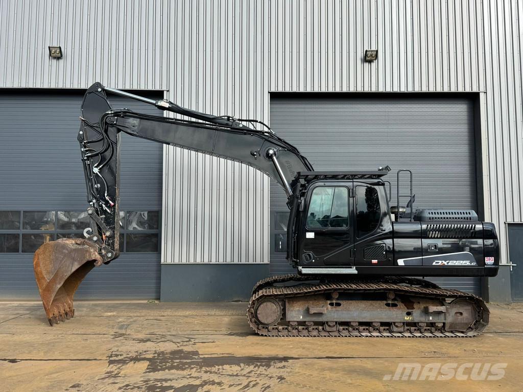 Doosan DX225LC-5 Escavadeiras de esteiras