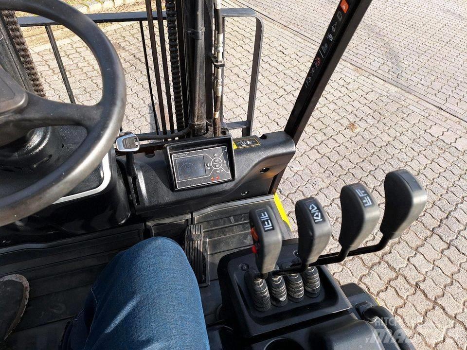 Hyundai 25 BH-9 Construção - Outros

