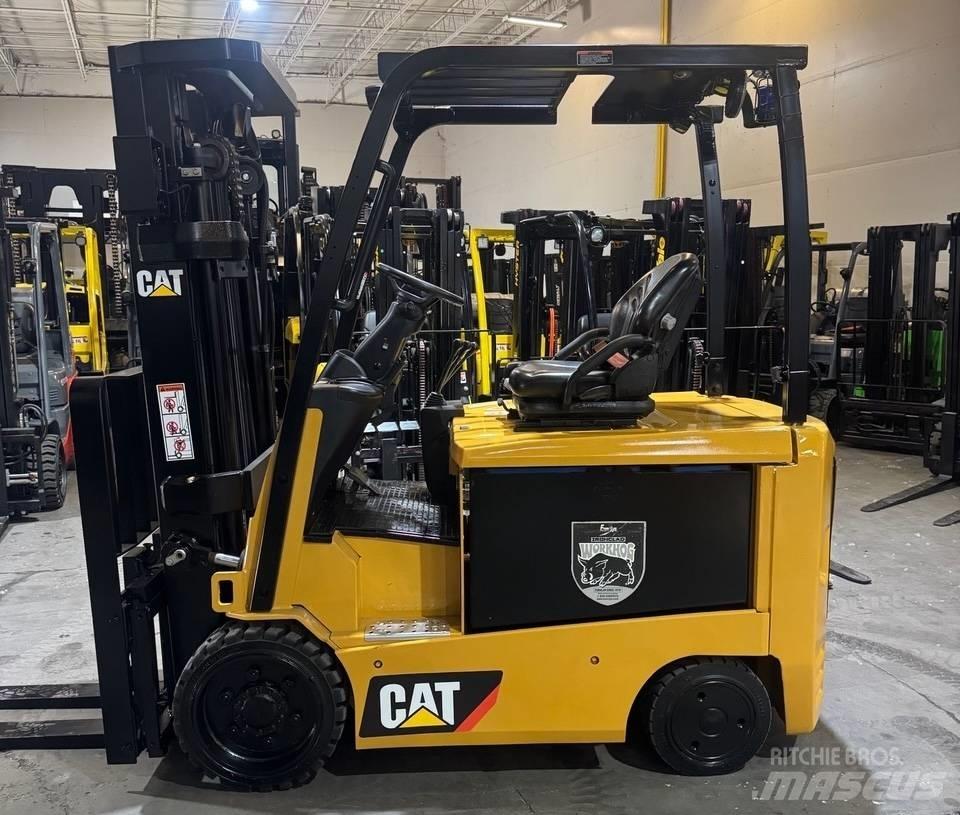 CAT EC30N2 Empilhadores eléctricos
