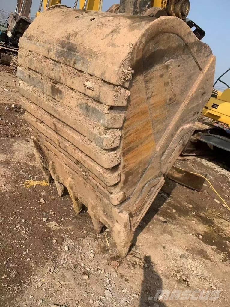 Komatsu PC 450-8 Escavadeiras de esteiras