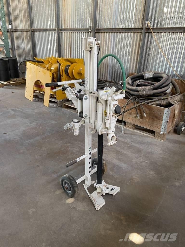  Minnich Hornet 24/22 Acessórios de betonagem