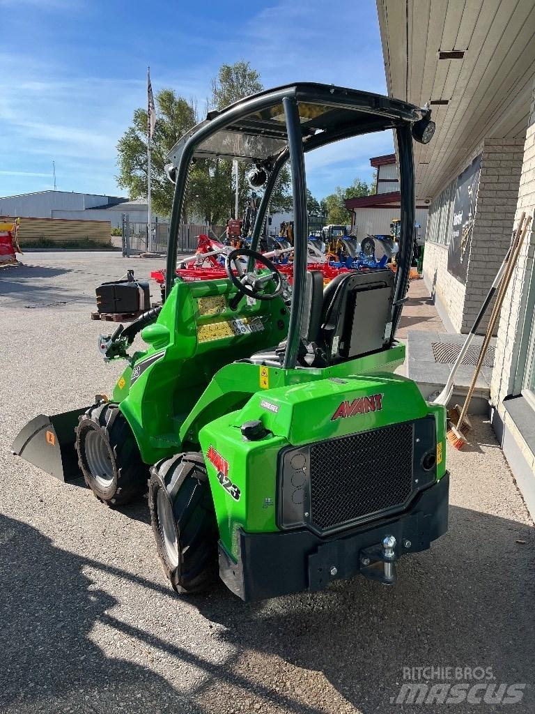 Avant 423 Minicarregadeiras