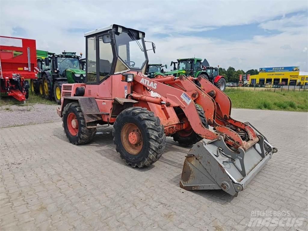 Atlas 72E Carregadeiras de rodas