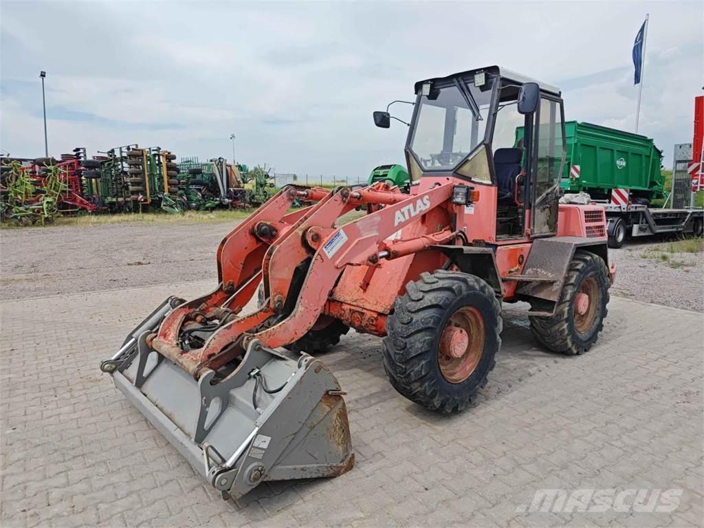Atlas 72E Carregadeiras de rodas