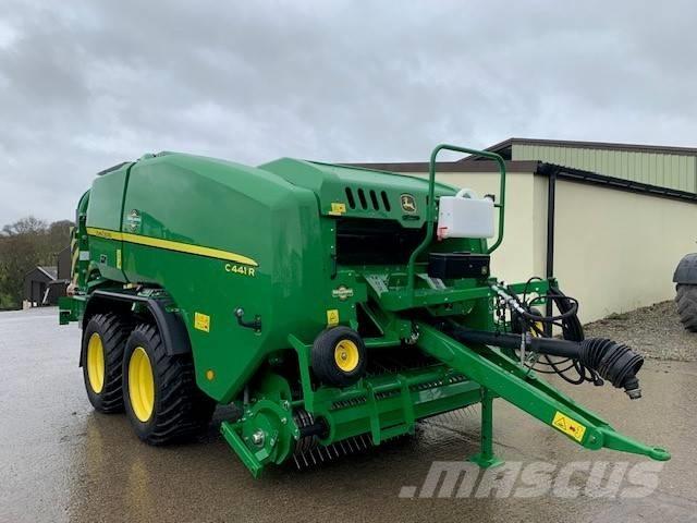 John Deere C441 R Enfardadeira de rolos