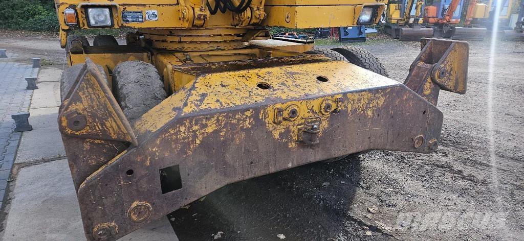 Liebherr A902 Escavadoras de rodas