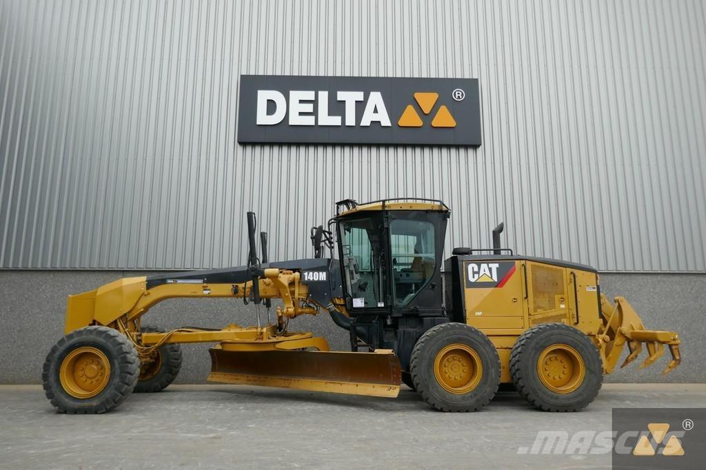 CAT 140M Motoniveladoras