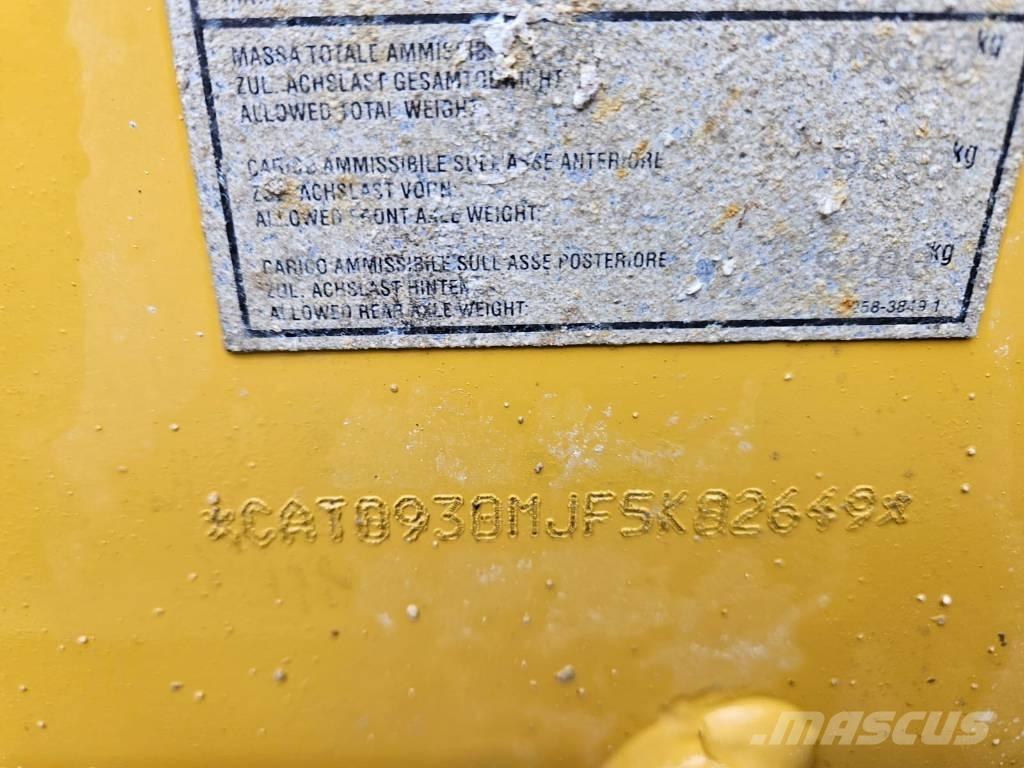 CAT 930 M Carregadeiras de rodas
