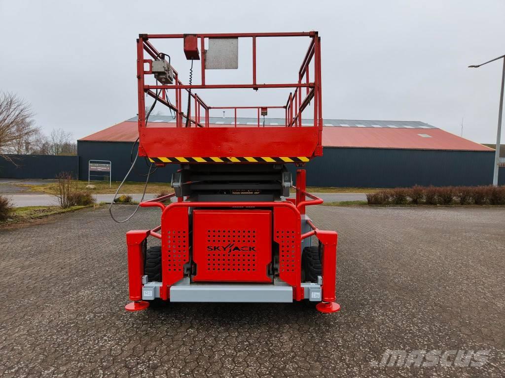 SkyJack SJ 9250 RT Elevadores de tesoura