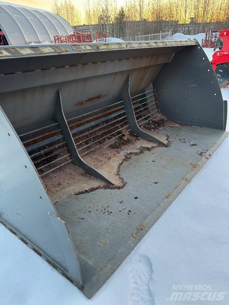 Snowek S2500 Espalhadores de areia e sal