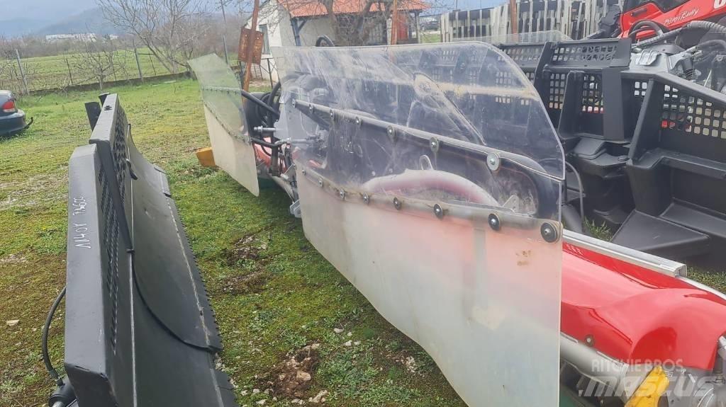  PistenBully  600 Alisador de neve