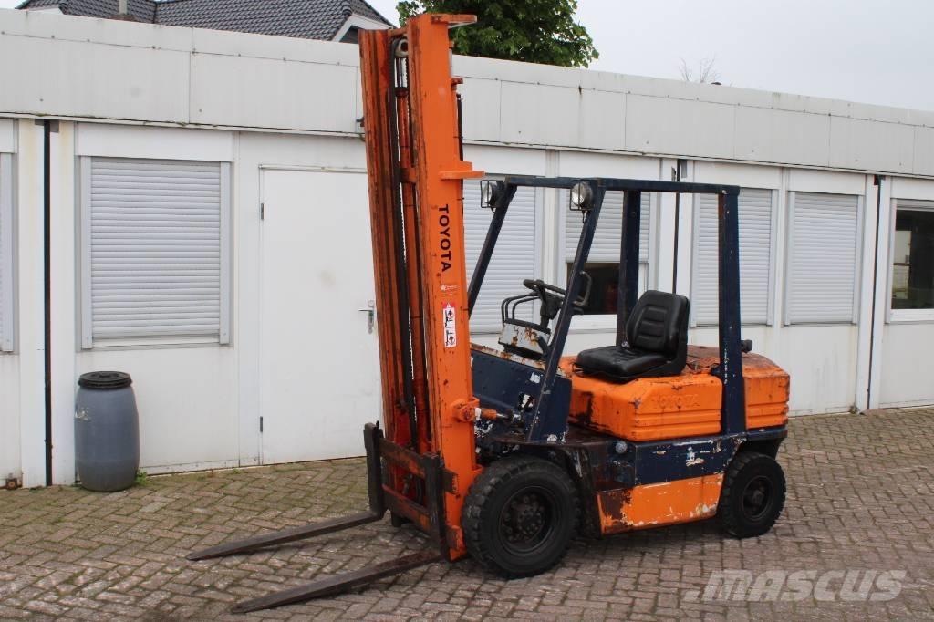 Toyota 5 FD 25 Empilhadores Diesel