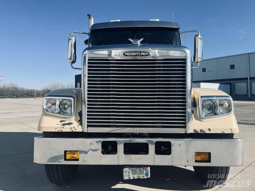 Freightliner 122 SD Cavalos Mecânicos