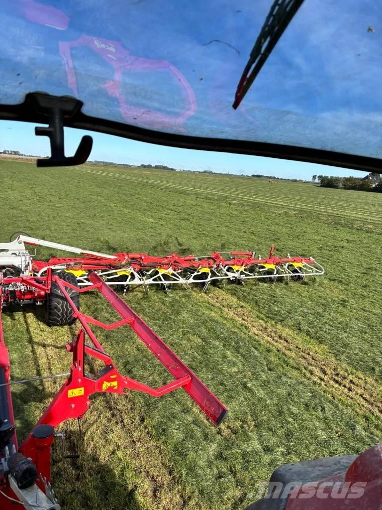 Pöttinger HIT 16-18 Ancinho virador