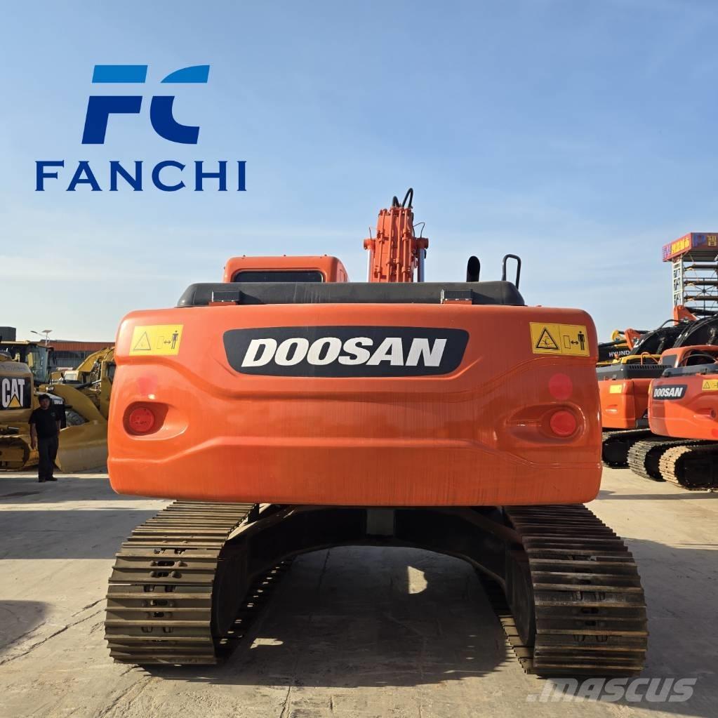 Doosan DX 225 LC Escavadeiras de esteiras